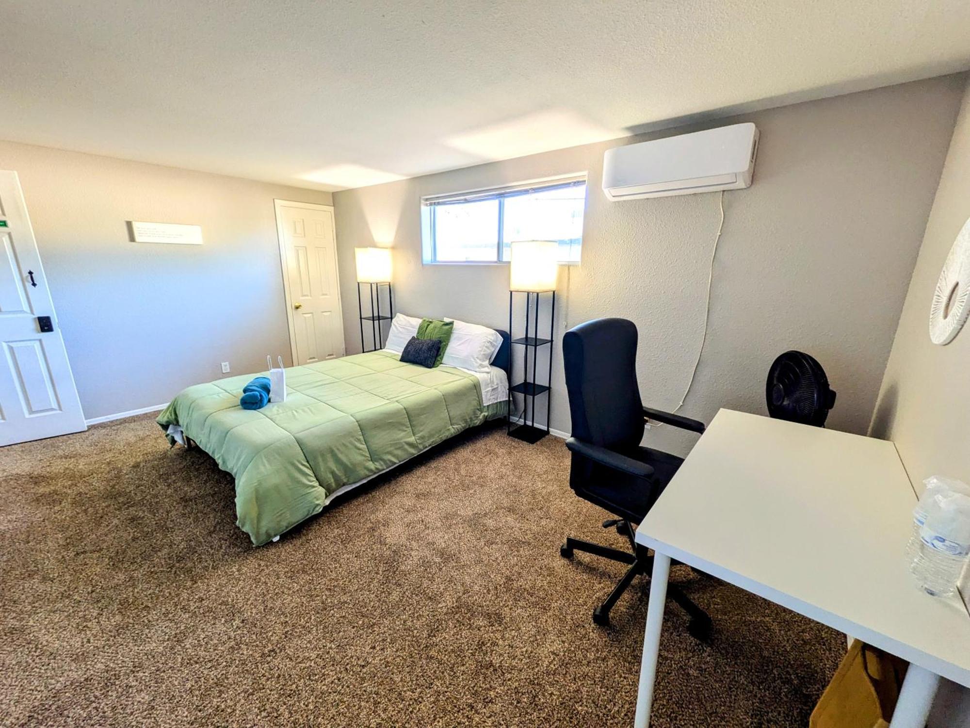 Private Rooms In Phoenix, Az Tempe Eksteriør bilde