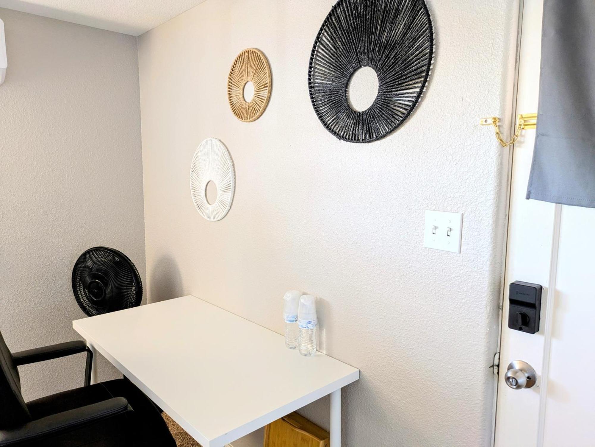 Private Rooms In Phoenix, Az Tempe Eksteriør bilde